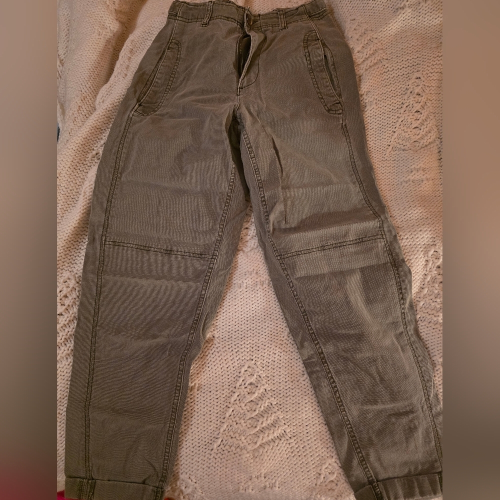 Old Navy Olive Cargo Pants